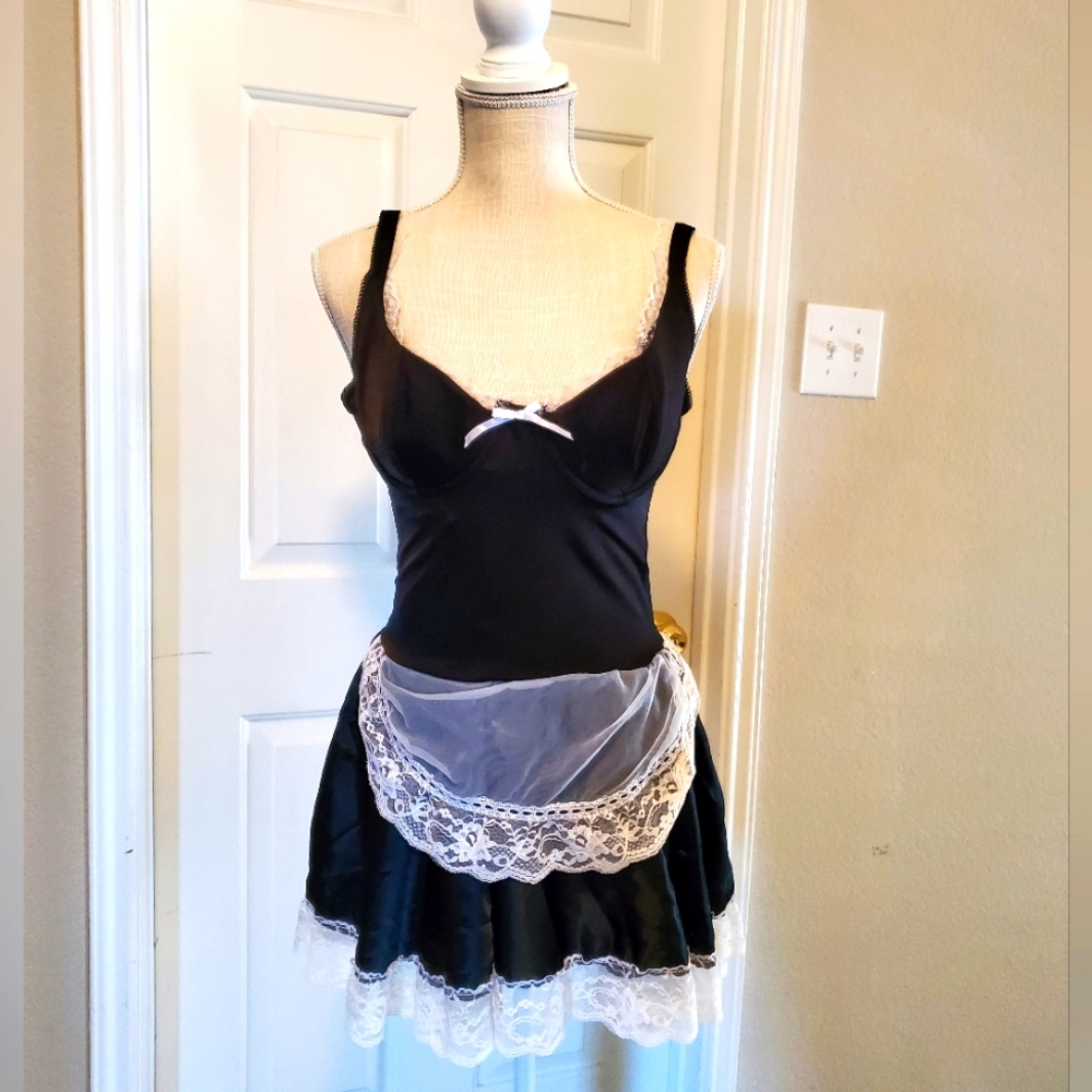 Women's French Maid Outfit